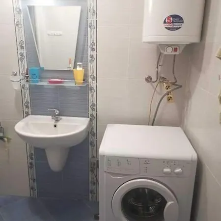 Апартамент Rali Apartman